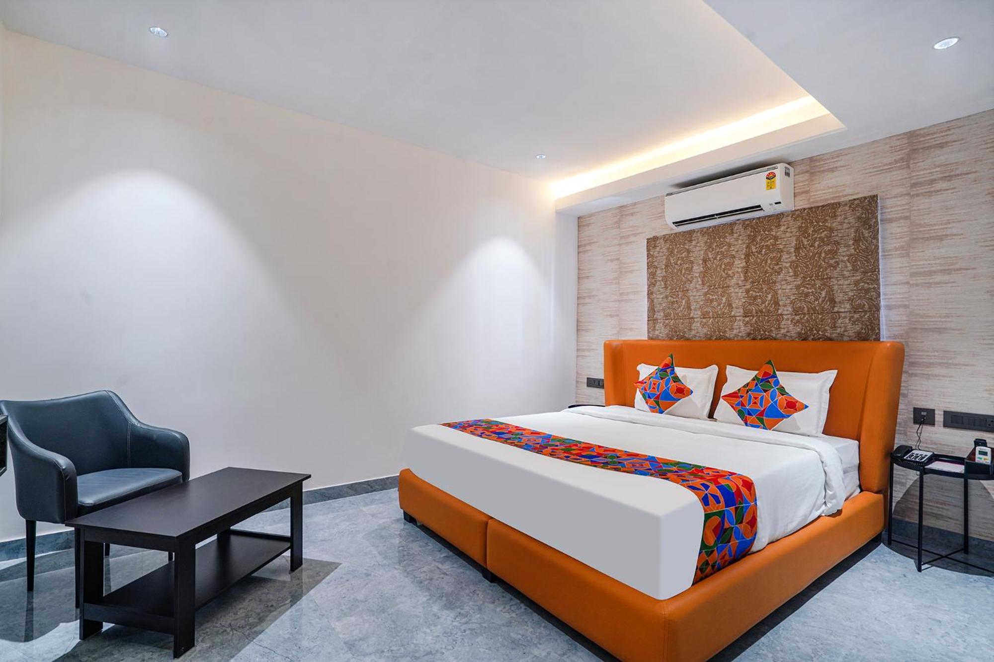 Fabhotel Prime Cloud 5 Studios Hyderabad Ngoại thất bức ảnh